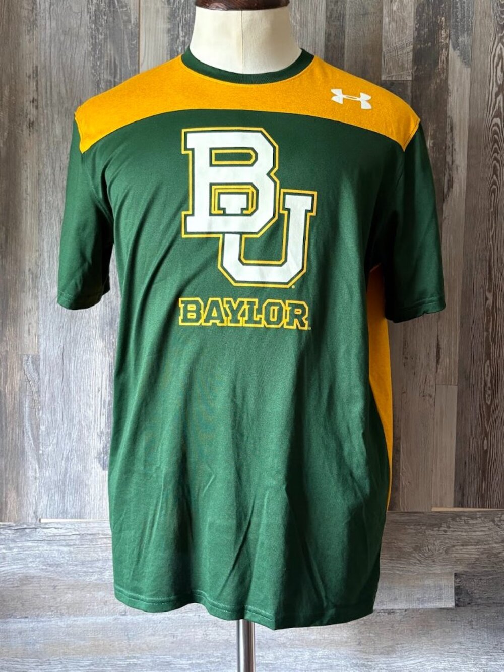 Baylor University Under Armour Shirt Men's Large loose fit t-shirt